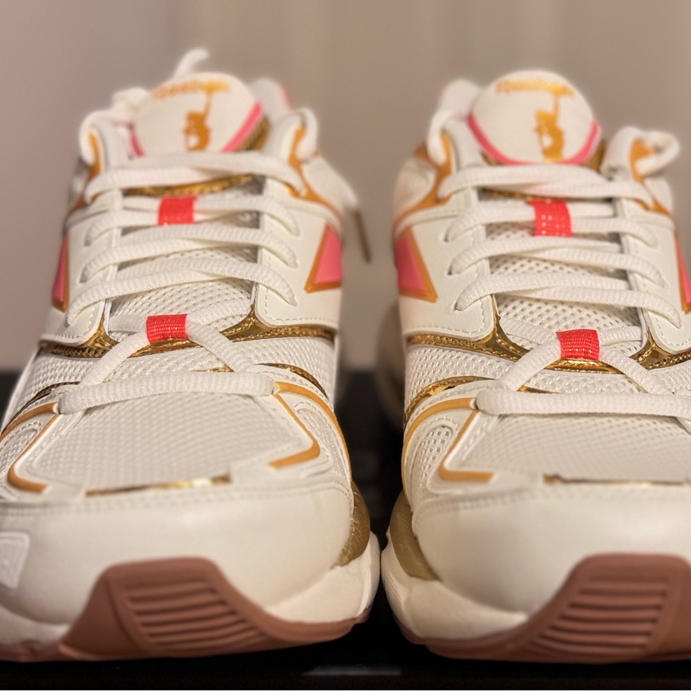 WOMEN'S REEBOK PREMIER ROAD PLUS VI RUNNING SHOES - Picture 6 of 16